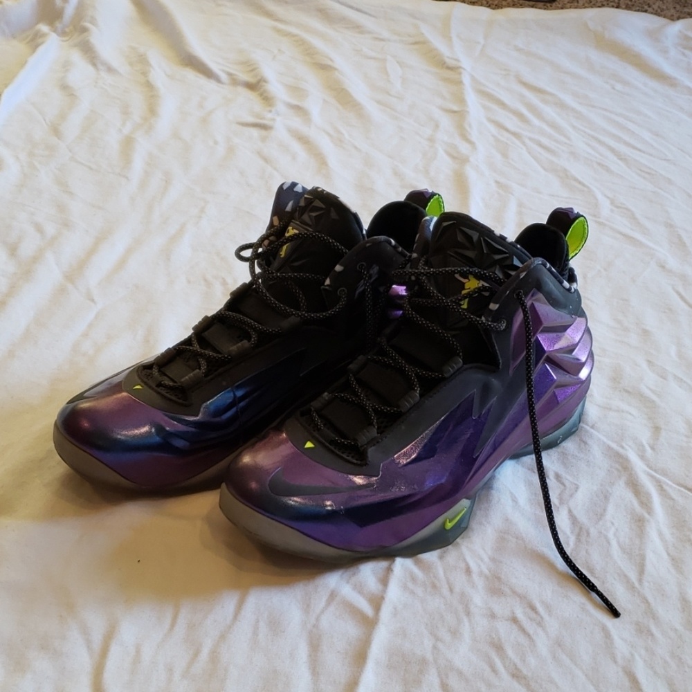 2014 Nike Chuck Posite Men’s Basketball Sneakers